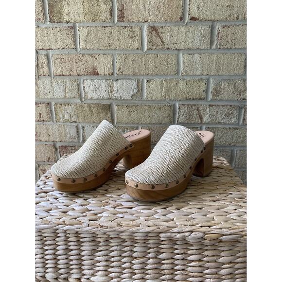Free People Woven Cream and Tan Clogs - Picture 6 of 10